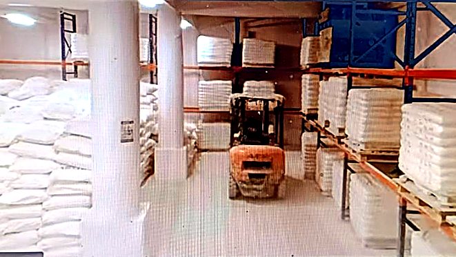 Finished-goods warehouse with palletised Excipient stock